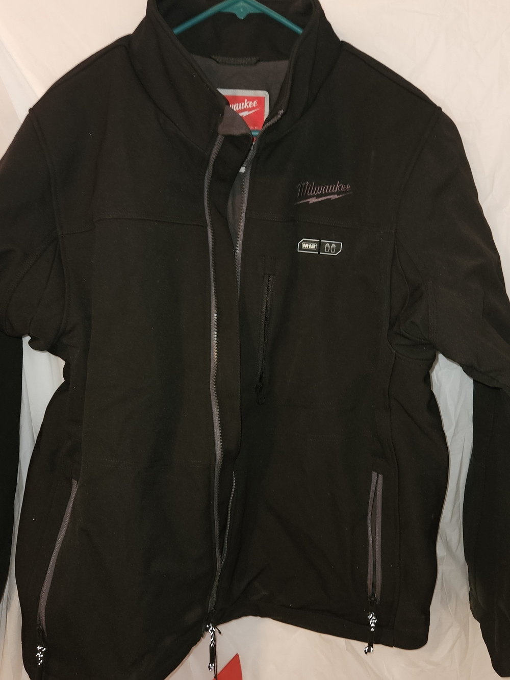 New with tags Milwaukee Men's Black Heated Softshell Jacket without battery